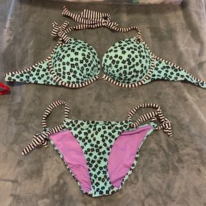Victoria’s Secret push up bikini